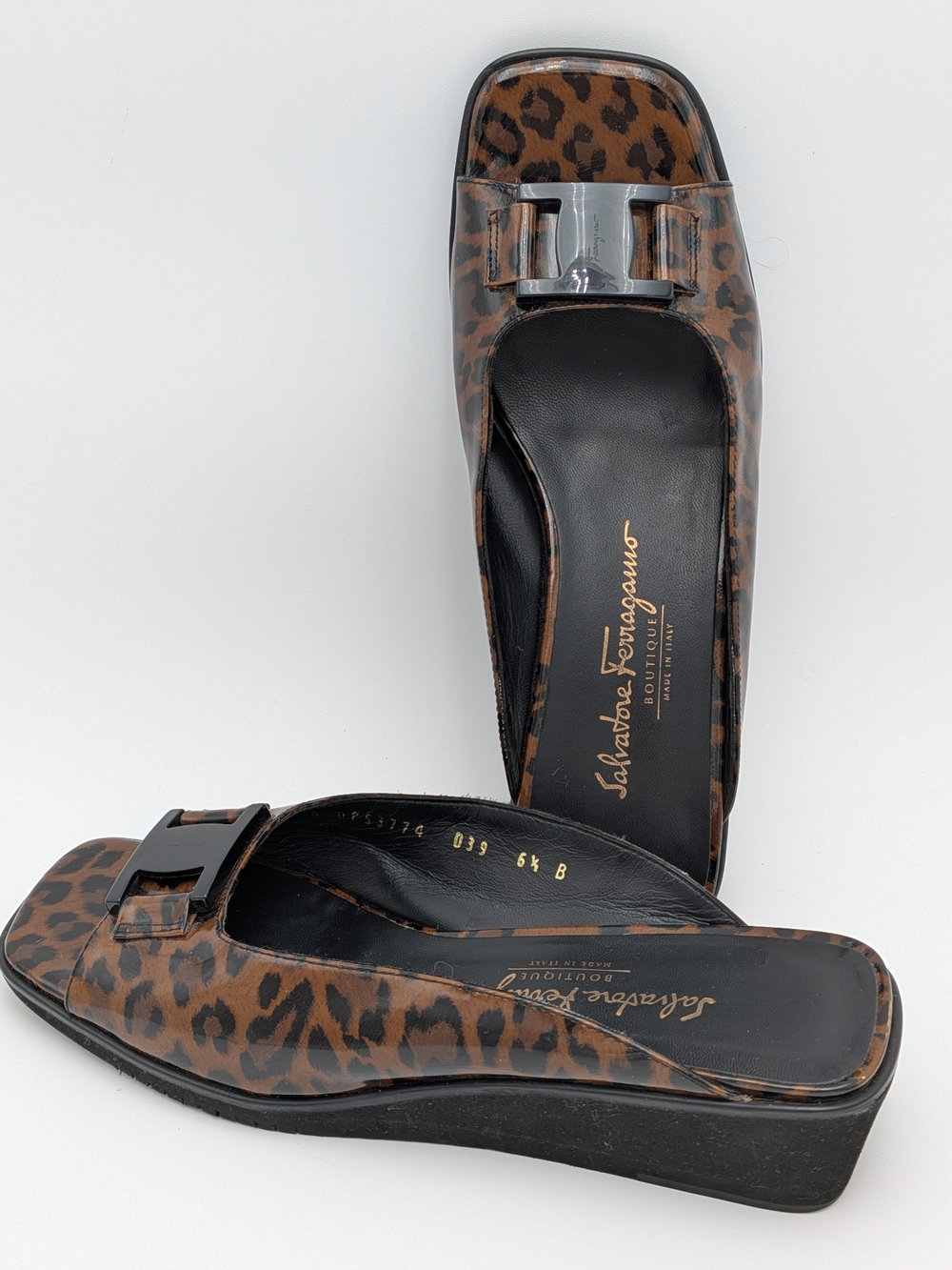 Salvatore Ferragamo Leopard Print Wedge Mules Slides Sandals Size 6.5 B Italy